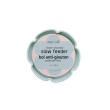 Load image into Gallery viewer, Dexypaws Bol surélevé en céramique pour chat 7.75 oz - Avec ralentisseur - Forme de fleur - Vert sauge