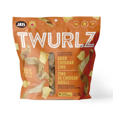 Load image into Gallery viewer, Jay's Twurlz, Peaux de porc séchées à l'air pour chien - Cheddar vieilli