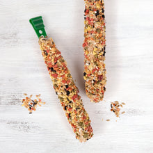 Load image into Gallery viewer, Living World Gâteries pour calopsittes - Bâtonnets aux fruits - Paquet de 2 - 90 gr