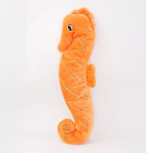 Load image into Gallery viewer, Jouet pour chien peluche Zippy Paws, hippocampe 20 pouces