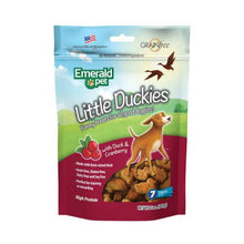Load image into Gallery viewer, Biscuits santé Little Duckies Canard et canneberge, pour chien, Emerald Pet - Boutique Le Jardin Des Animaux -Gâterie pour chienBoutique Le Jardin Des AnimauxEMT00427