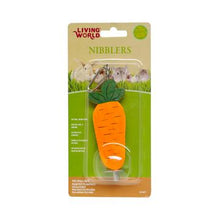 Load image into Gallery viewer, Living World Nibblers jouet à gruger carotte sur tige en bois pour petits mammifères - Boutique Le Jardin Des Animaux -Gâterie petit mammifèreBoutique Le Jardin Des Animaux61471