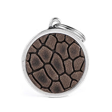 Load image into Gallery viewer, Médaille pour chien collection BRONX, VRAI CUIR GRIS, GRAND - Boutique Le Jardin Des Animaux -médailleBoutique Le Jardin Des AnimauxCE1054