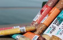 Load image into Gallery viewer, WOW DOGGO MAPLE AND BACON - Dental treat for dogs