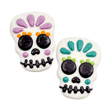 Load image into Gallery viewer, Crânes mignons et effrayants, biscuit de fantaisie pour chien | Halloween
