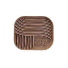 Load image into Gallery viewer, Dexypaws Tapis de léchage en silicone &quot;Cache-cache&quot; à alimentation lente - Carré - Affogato
