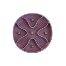 Load image into Gallery viewer, Dexypaws Tapis de léchage en silicone &quot;Cache-cache&quot; à alimentation lente - Cercle - Rose poudré
