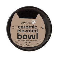 Load image into Gallery viewer, Dexypaws Bol surélevé en céramique pour chat 7 oz, Noir avec imprimé de poissons dorés
