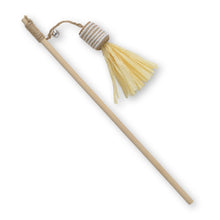 Load image into Gallery viewer, Jouet Catit pour chats - Baguette avec rouleau en carton
