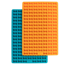 Load image into Gallery viewer, Messy Mutts Moule à mini friandises en silicone - Pqt de 2 - Orange et bleu
