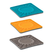 Load image into Gallery viewer, Messy Mutts Tapis d&#39;alimentation thérapeutique en silicone avec bol intégré, Bleu
