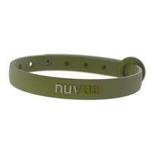 Load image into Gallery viewer, Nuvuq Collier ajustable avec attache de sécurité pour chat - Vert olive
