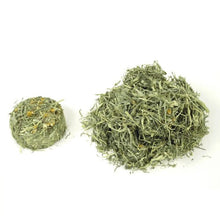 Load image into Gallery viewer, Oxbow Harvest Stacks - Foin Timothy occidental et camomille compressé 35 oz
