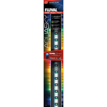Load image into Gallery viewer, Rampe d’éclairage à DEL Aquasky 3.0 Fluval - 18 W - 61-93 cm (24,25-36,5 po)
